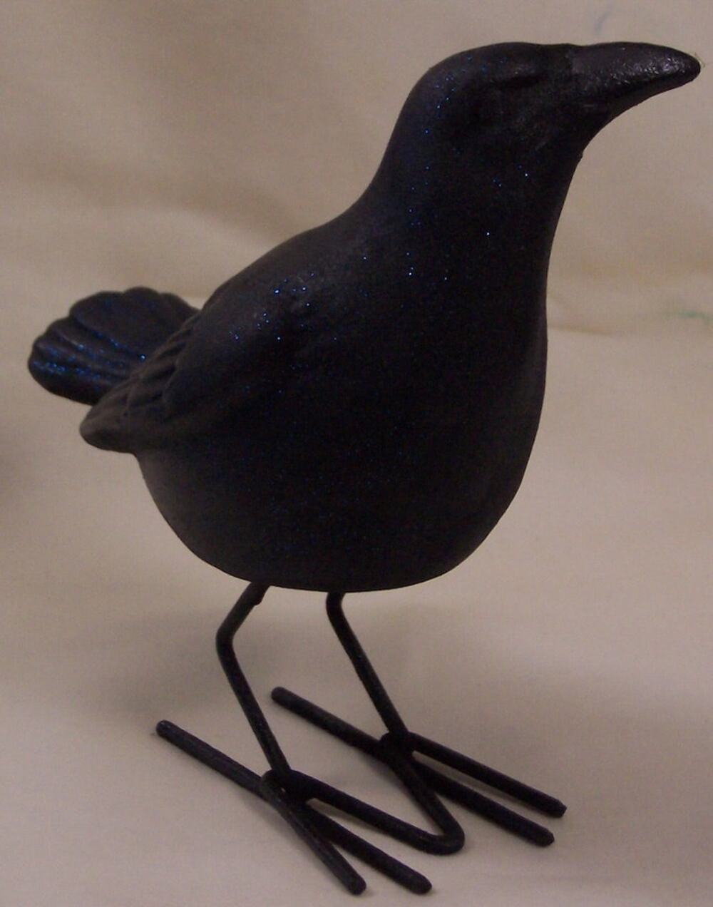 Upcycled Altar Raven Figurine - Gothic Witchcraft / Ritual Decor
